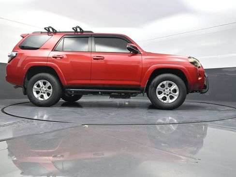 Used 2015 Toyota 4Runner SR5 image 32
