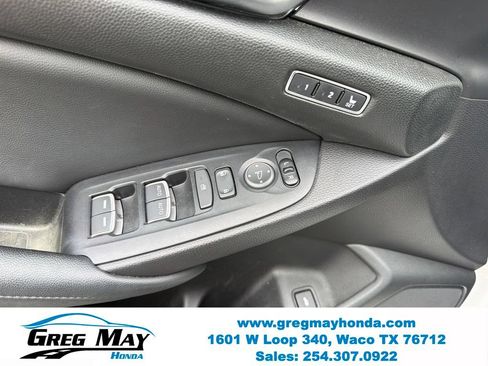 Used 2021 Honda Accord Touring image 11