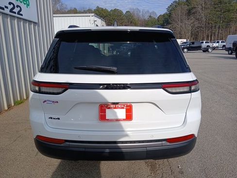 New 2026 Jeep Grand Cherokee Limited w/ Limited Altitude Package image 4