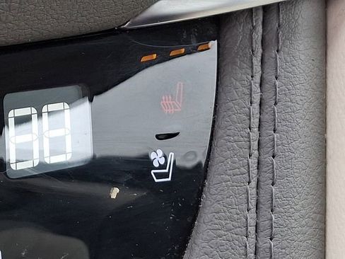 Used 2024 Cadillac XT5 Premium Luxury image 24