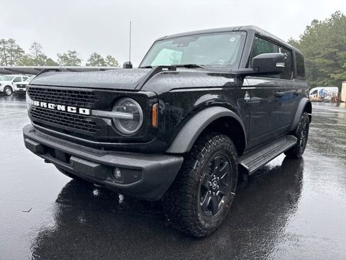 New 2025 Ford Bronco Outer Banks image 1