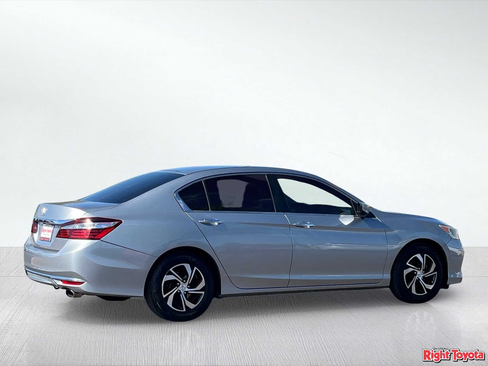 Used 2017 Honda Accord LX image 5