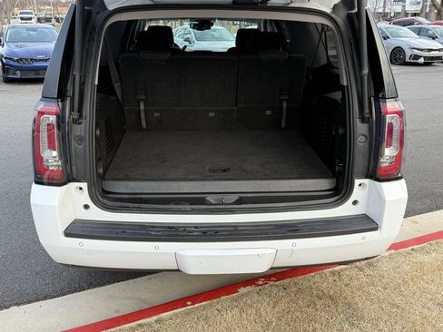 Used 2016 GMC Yukon XL SLE w/ Convenience Package image 7