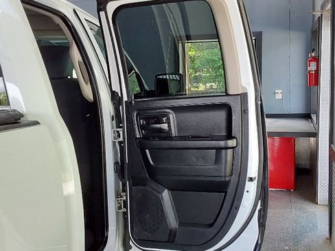 Used 2018 RAM 1500 Tradesman w/ Popular Equipment Group AWD/4WD image 16