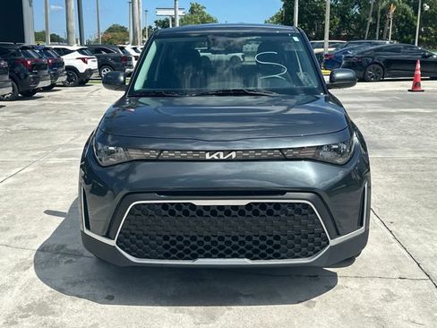Certified 2025 Kia Soul LX w/ LX Technology Package FWD image 3