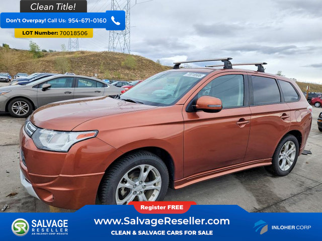 Used 2014 Mitsubishi Outlander SE AWD/4WD image 1