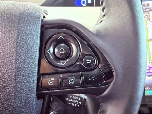 Used 2022 Toyota Prius Limited w/ Premium Convenience Package image 24