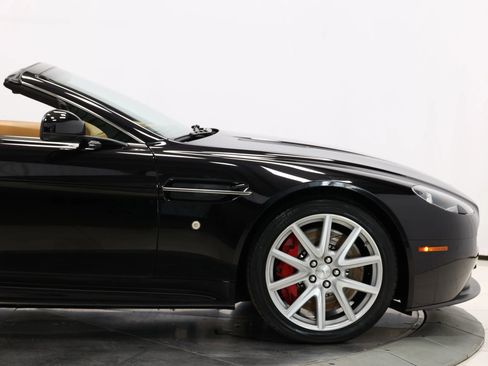 Used 2012 Aston Martin V8 Vantage V8 Convertible 2D image 60