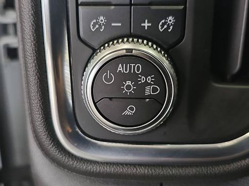 Used 2019 GMC Sierra 1500 SLT w/ SLT Premium Plus Package AWD/4WD image 24