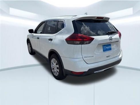 Used 2018 Nissan Rogue S FWD image 8