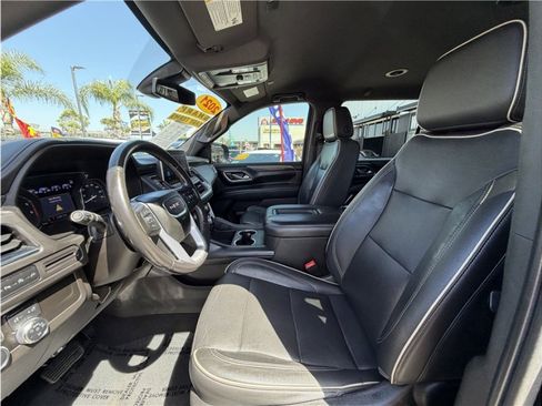 Used 2021 GMC Yukon XL SLT AWD/4WD image 18