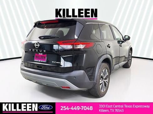 Used 2023 Nissan Rogue SV image 8