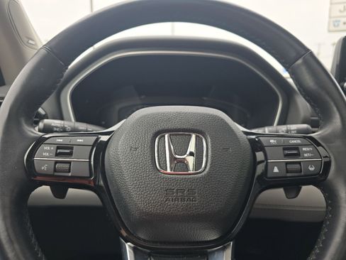 Used 2023 Honda Pilot Elite image 21