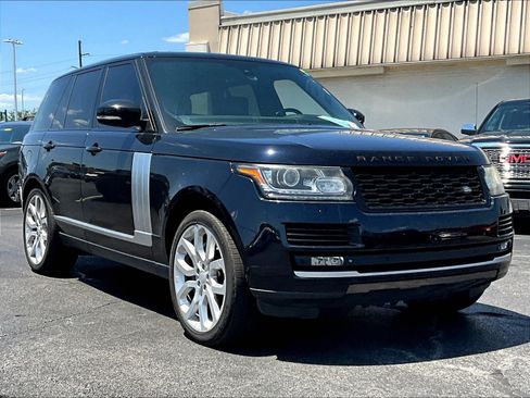 Used 2015 Land Rover Range Rover Supercharged AWD/4WD image 3