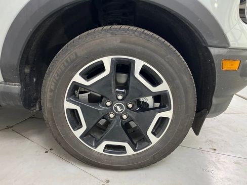 Used 2024 Ford Bronco Sport Outer Banks w/ Tech Package image 12