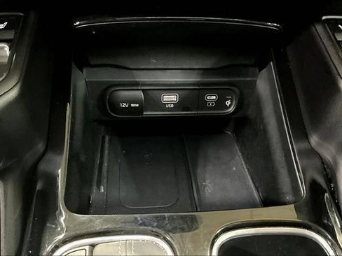 Used 2025 Kia Telluride S AWD/4WD image 15