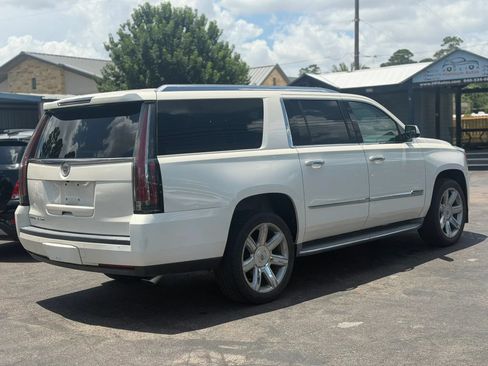 Used 2015 Cadillac Escalade ESV Luxury RWD image 6