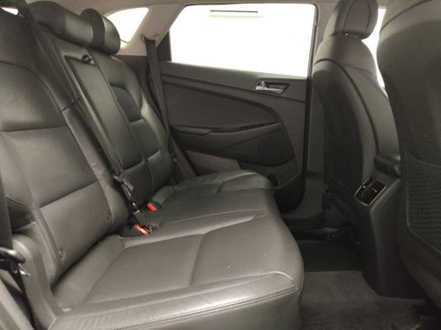 Used 2016 Hyundai Tucson Limited w/ Option Group 03 FWD image 19