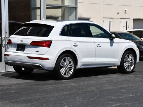 Used 2019 Audi Q5 2.0T Premium Plus w/ Premium Plus Package AWD/4WD image 8