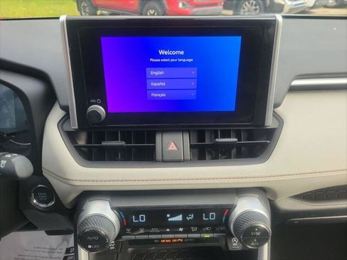 Certified 2025 Toyota RAV4 XLE FWD image 27