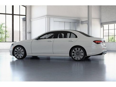 Certified 2023 Mercedes-Benz E 450 4MATIC Sedan image 33