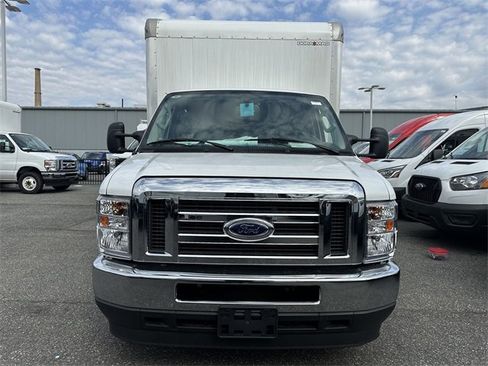 New 2024 Ford E-450 and Econoline 450 Super Duty w/ Power Windows & Locks Group image 3