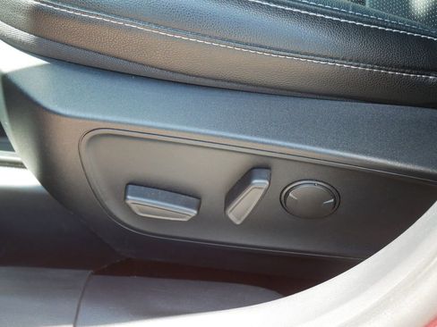 Certified 2020 Ford Escape Titanium AWD/4WD image 20