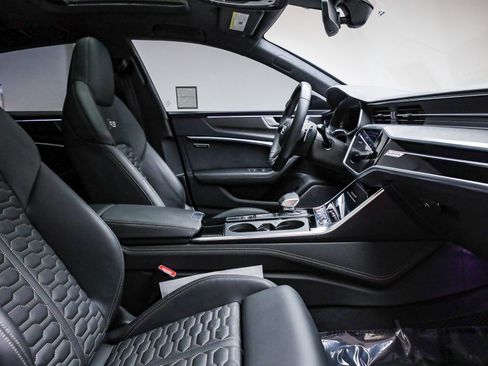 Used 2024 Audi RS 7 Performance w/ Bronze Edition image 28