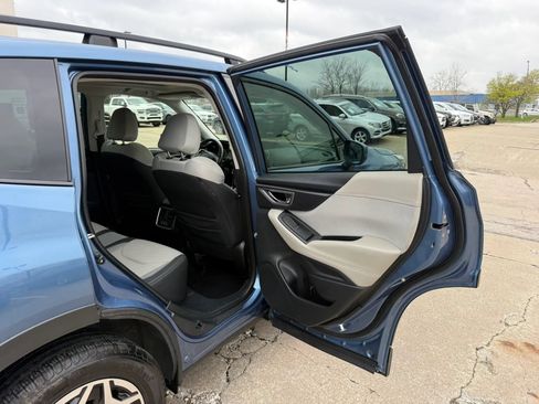 Used 2022 Subaru Forester Premium AWD/4WD image 23