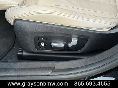 Used 2019 BMW 330i Sedan w/ Convenience Package image 11