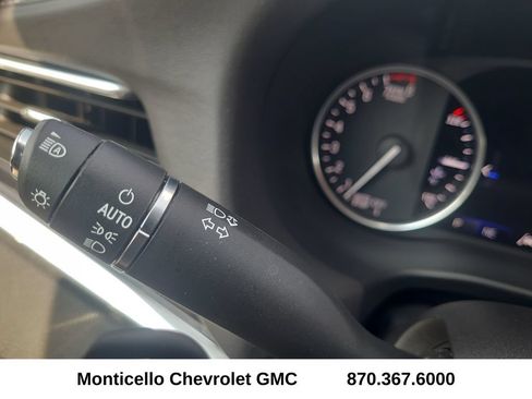 Used 2022 Buick Enclave Premium w/ Surround and Sites Package FWD image 17