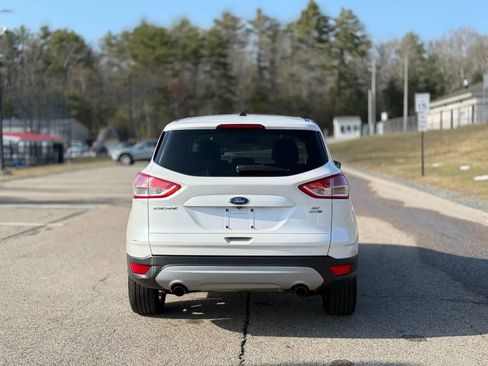 Used 2016 Ford Escape SE AWD/4WD image 4