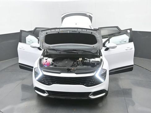 Used 2025 Kia Sportage EX image 33