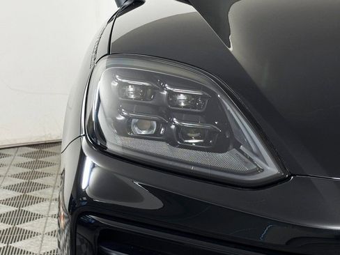 New 2026 Porsche Cayenne S image 11
