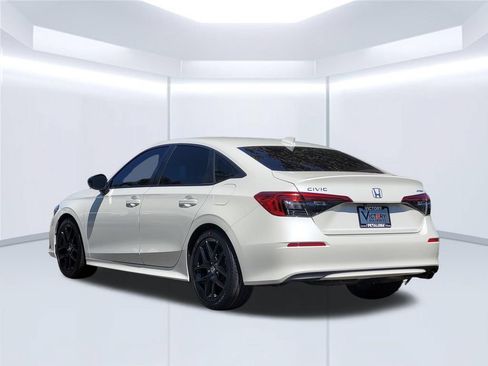 Used 2023 Honda Civic Sport image 6
