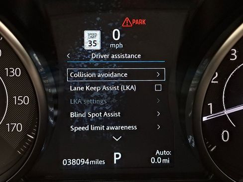 Used 2020 Jaguar E-PACE SE image 10