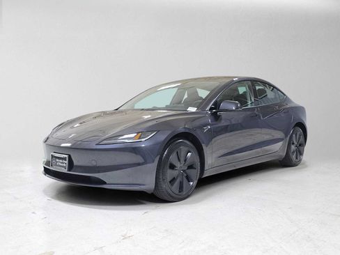Used 2025 Tesla Model 3 Long Range RWD image 7