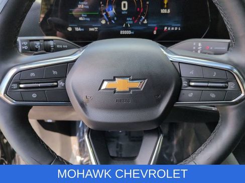 Used 2025 Chevrolet Equinox LT AWD/4WD image 12