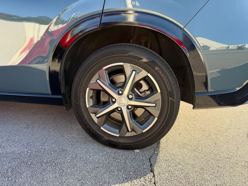 Certified 2024 Honda HR-V EX-L image 9