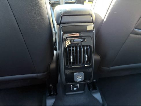 Used 2026 Jeep Compass Limited AWD/4WD image 26