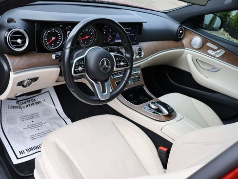 Used 2019 Mercedes-Benz E 300 image 16