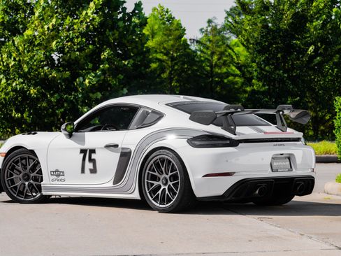 Used 2023 Porsche 718 Cayman GT4 RS image 3