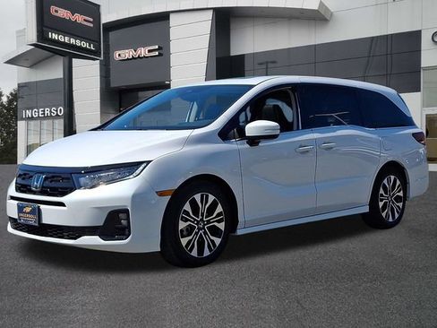 Used 2026 Honda Odyssey Elite image 32