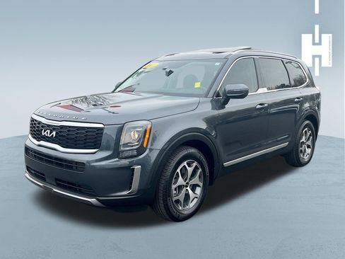 Used 2022 Kia Telluride EX image 3
