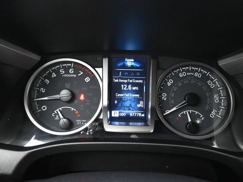 Used 2021 Toyota Tacoma SR5 w/ Trail Edition AWD/4WD image 15