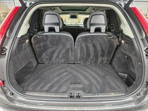 Used 2023 Volvo XC90 B5 Plus w/ Protection Package Premier image 11