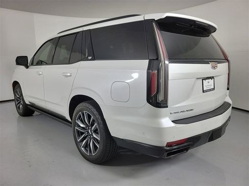 Used 2021 Cadillac Escalade Sport Platinum w/ Heavy-Duty Trailer Package image 3