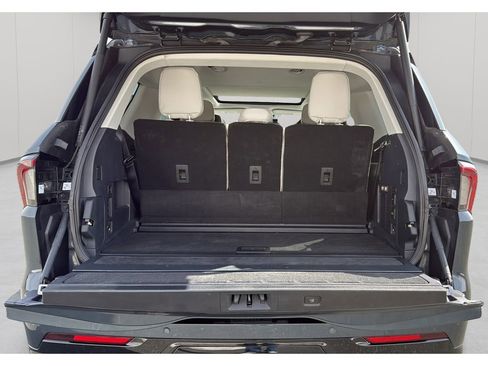 Used 2025 Lincoln Navigator Reserve AWD/4WD image 23
