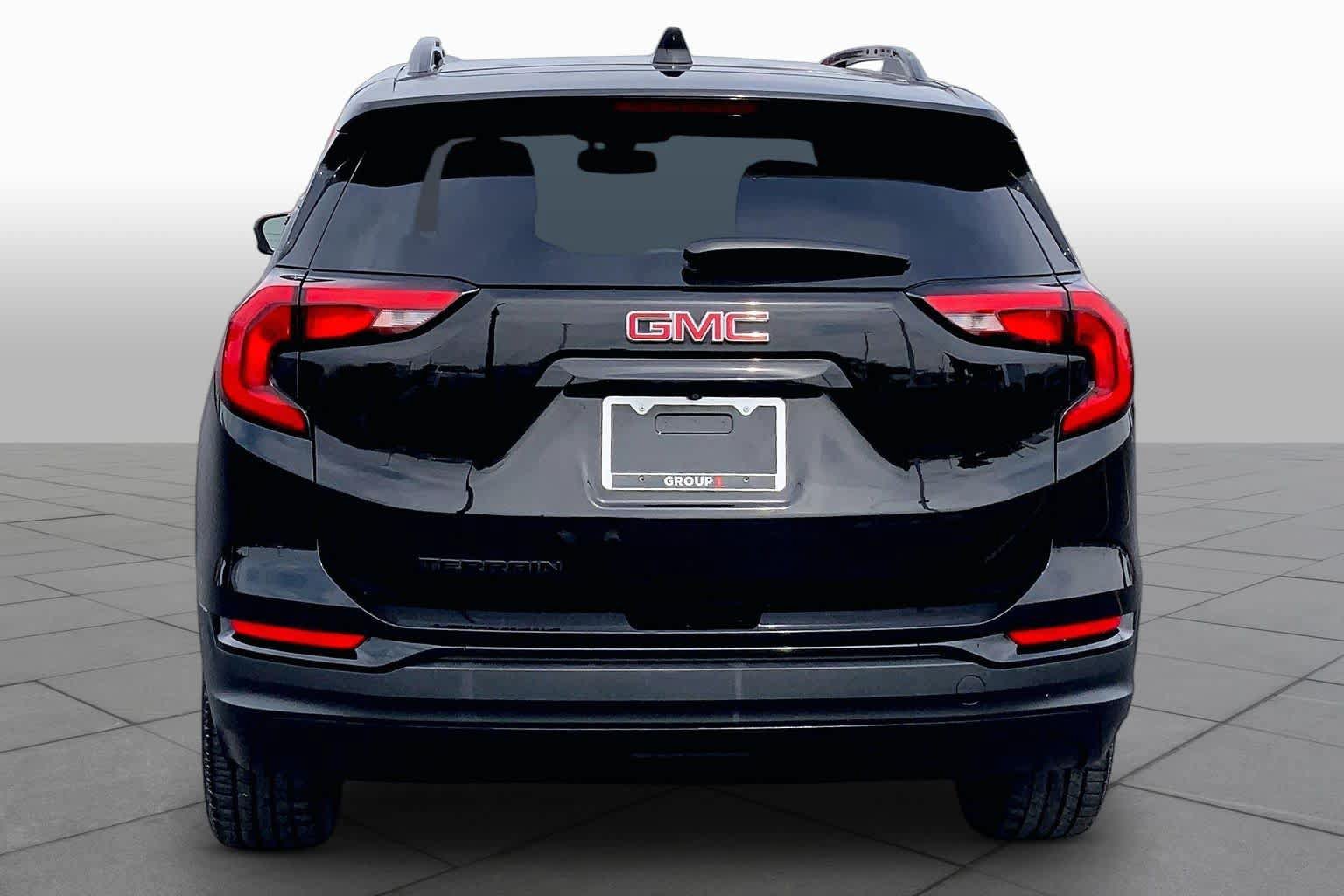 Used 2019 GMC Terrain SLE w/ Black Edition FWD image 5
