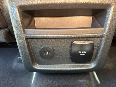 Used 2024 Ford Edge ST w/ Equipment Group 401A image 17